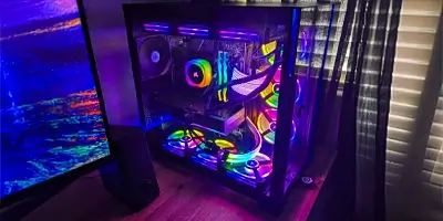 Computador gamer high end com iluminação RGB, alto desempenho gráfico e hardware avançado para jogos e aplicações exigentes